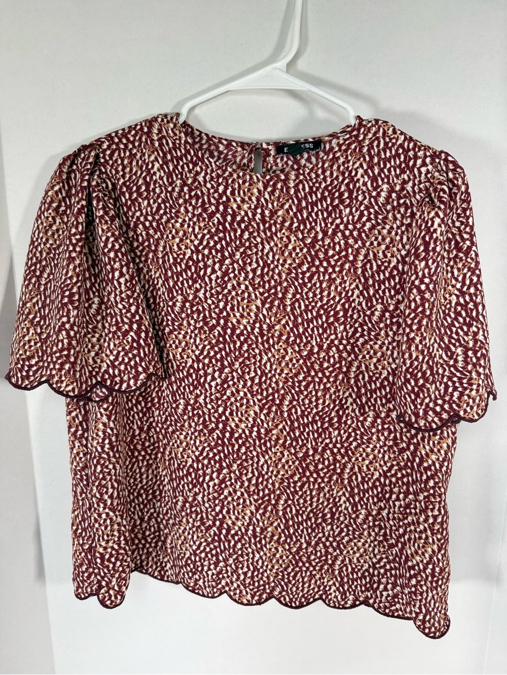 Express Maroon Printed Scallop-Hem Short Sleeve Blouse